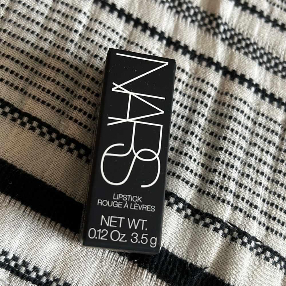 NARS lipstick